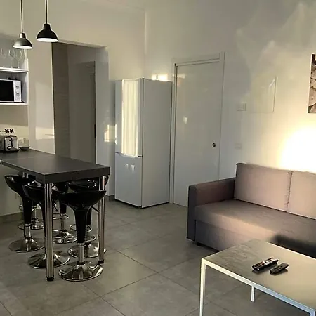 Aparthotel Kinga Anzio